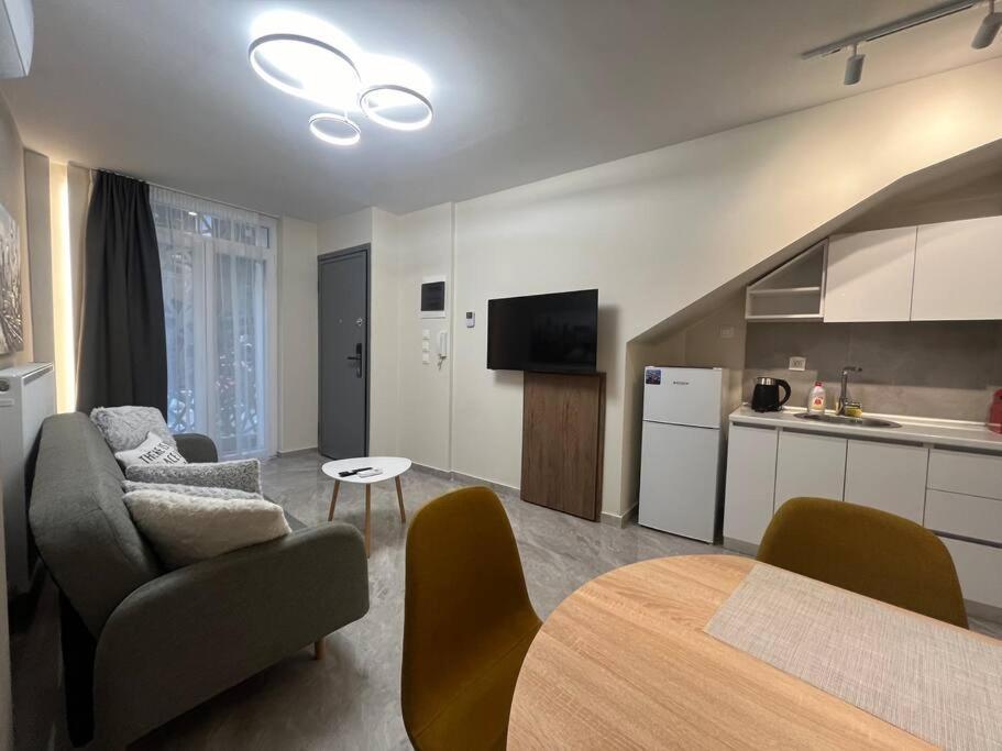 Odyssey Apt 1 Tesalonika Bagian luar foto