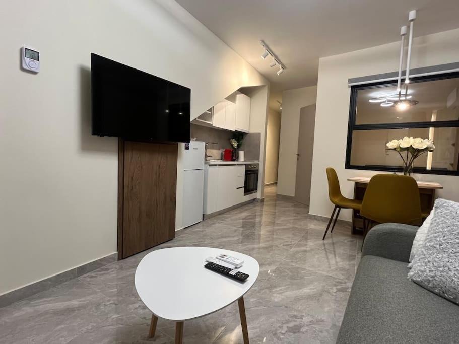 Odyssey Apt 1 Tesalonika Bagian luar foto
