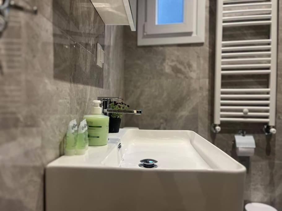 Odyssey Apt 1 Tesalonika Bagian luar foto