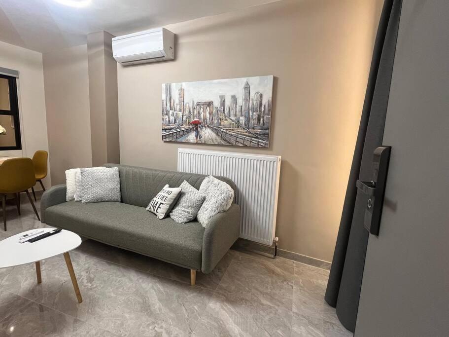 Odyssey Apt 1 Tesalonika Bagian luar foto